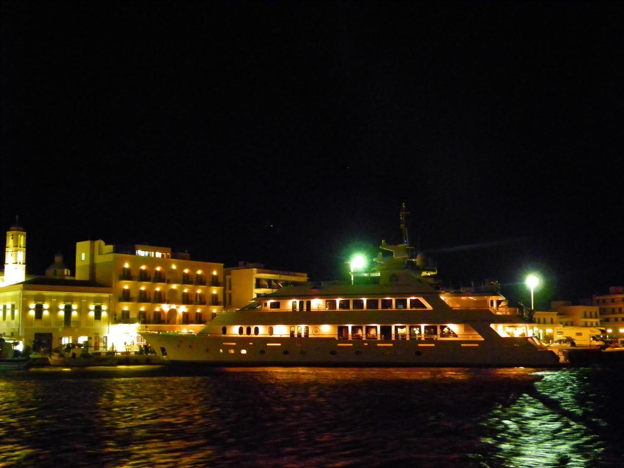 Poseidonio Hotel Tínos エクステリア 写真