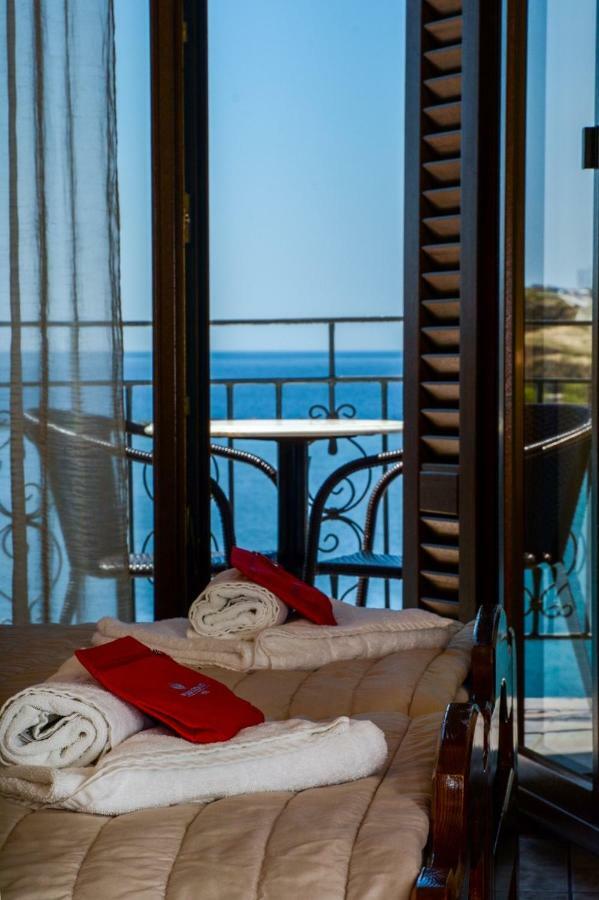 Poseidonio Hotel Tínos エクステリア 写真