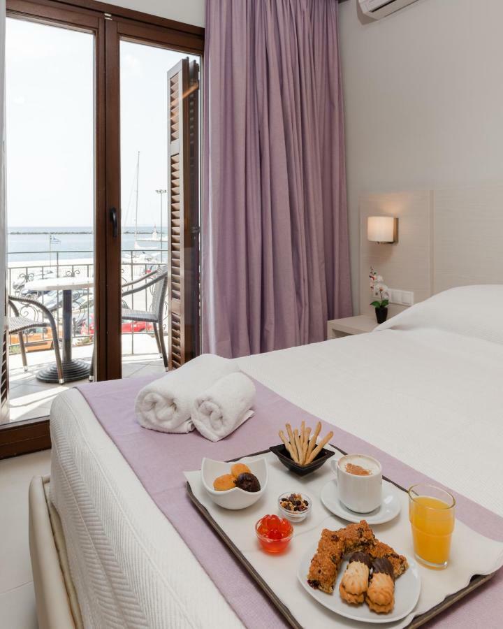 Poseidonio Hotel Tínos エクステリア 写真