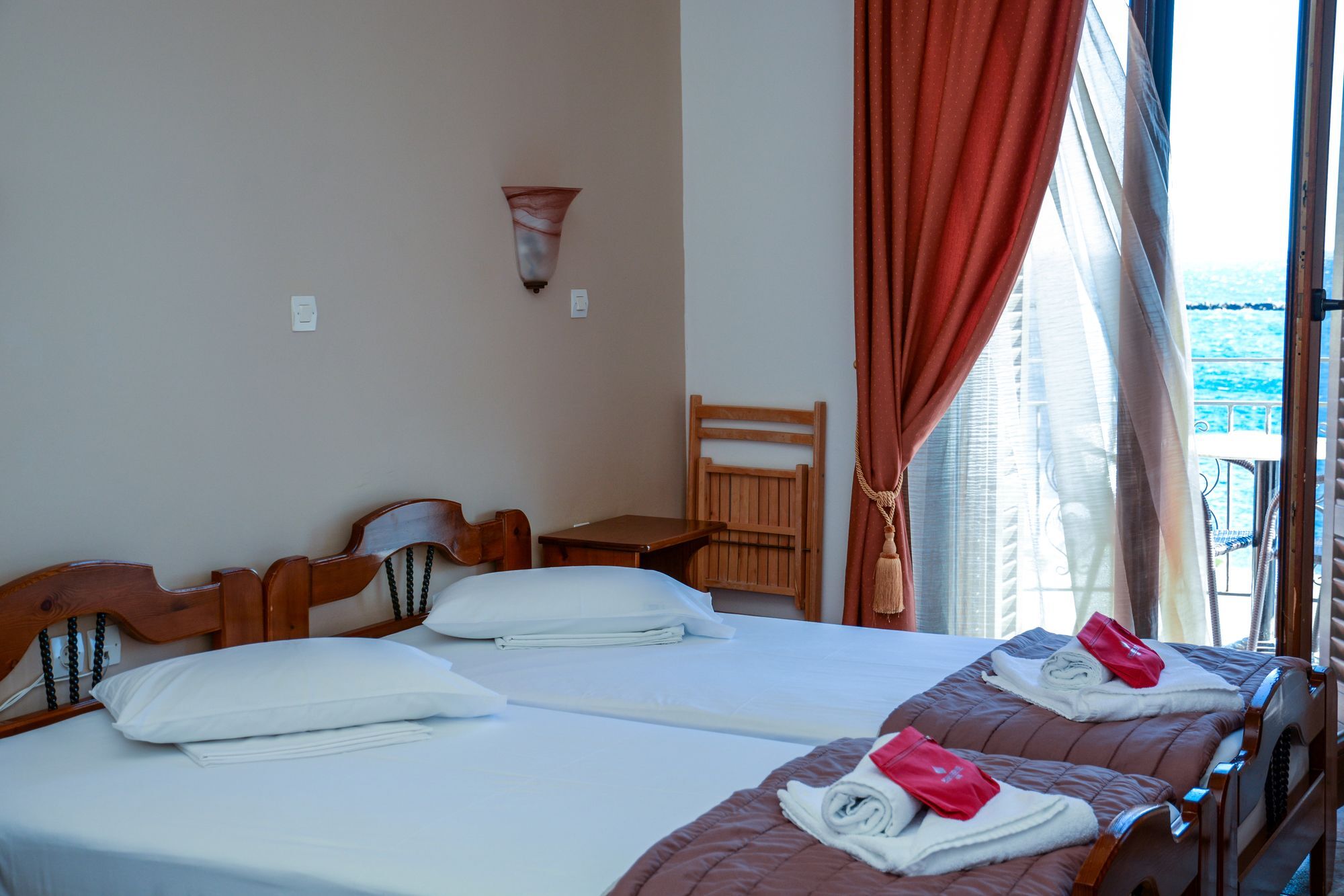 Poseidonio Hotel Tínos エクステリア 写真